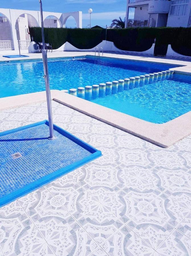Apartament Apartment Torrevieja Bagian luar foto